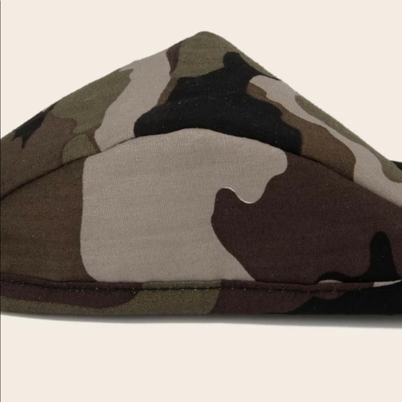 Camouflage Print Face Mask - Picture 6 of 7